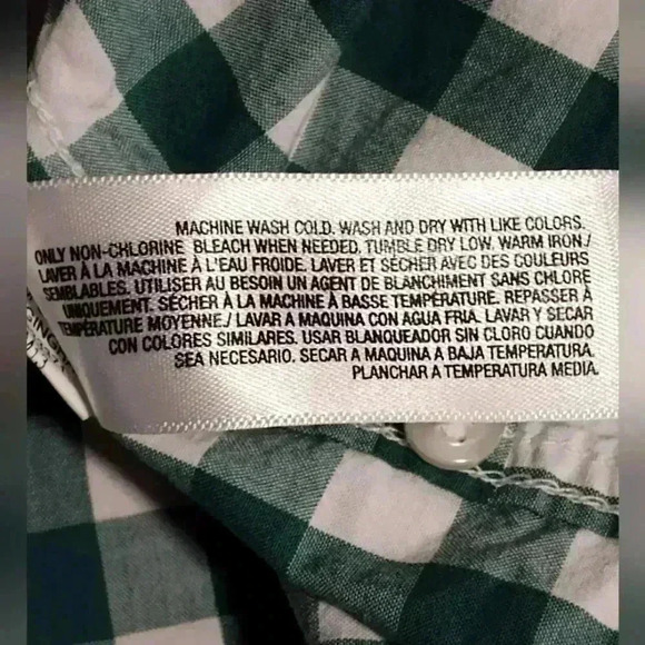 Old Navy Men's (unisex) Button Down | Long Sleeve | Size Medium - Picture 4 of 4